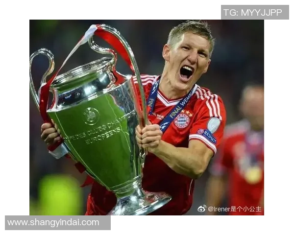 足球明星真言揭秘:那些敢于直言的球场英雄们的真实故事